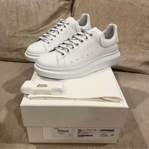 Rare Alexander McQueen Larry Oversize Sneaker, 553680